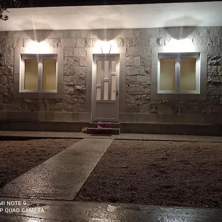Holiday home Family House La - Krvavica Makarska