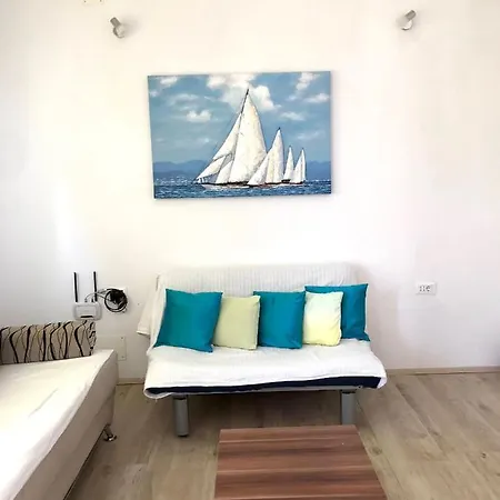 Family House La - Krvavica Holiday home