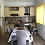 Сasa de vacaciones Family House La - Krvavica